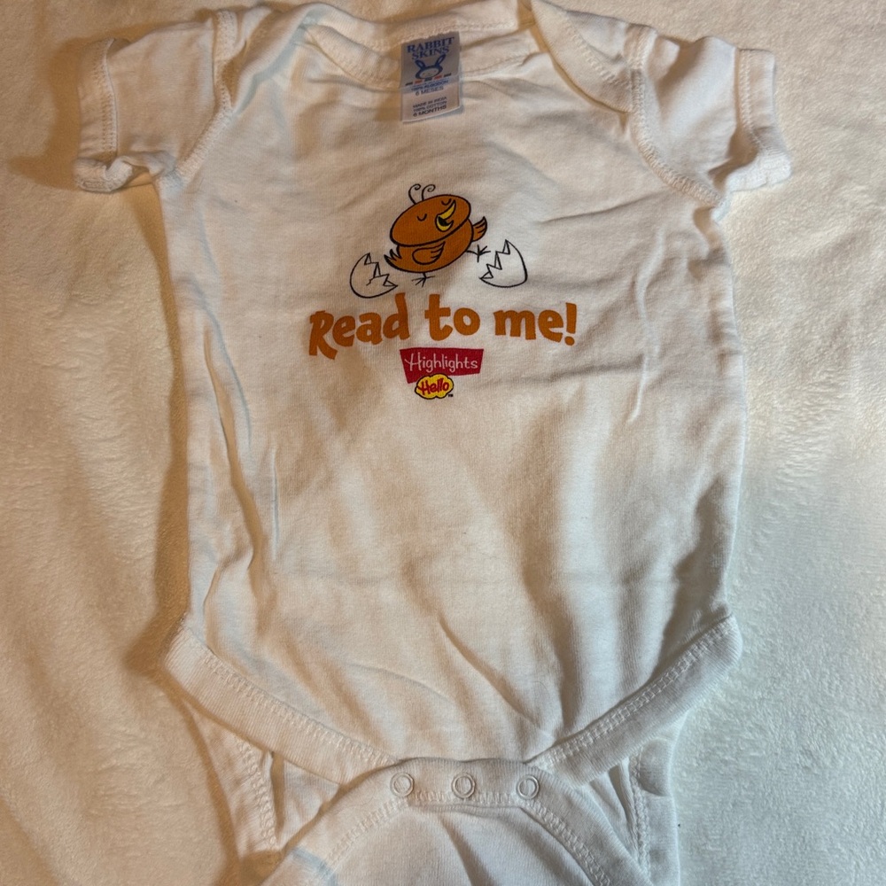 White Baby Onesie with Duck Print

never worn